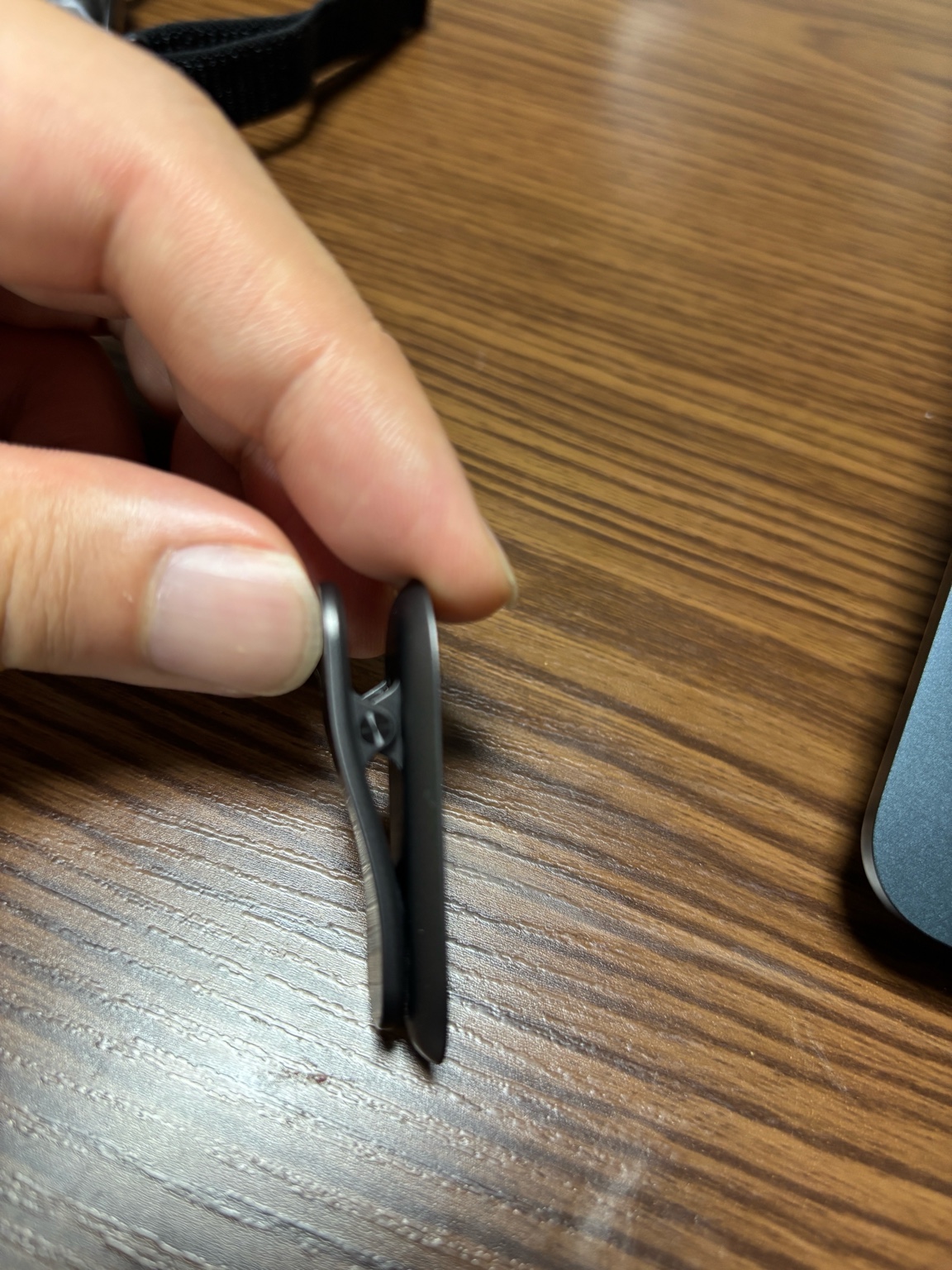 クリップ構造の公式横向きイメージ